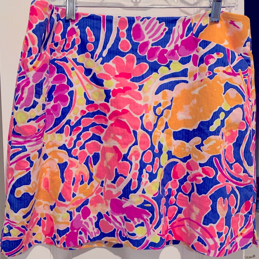 Lilly Pulitzer Skort. Worn a couple of times. In perfect shape. Size 10